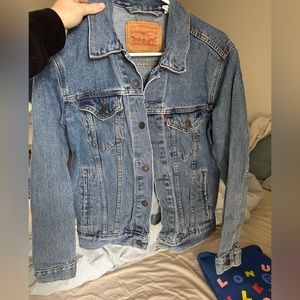 Vintage 00’s Levi’s Denim Jacket